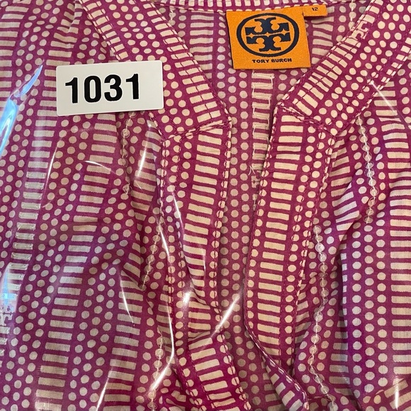 Tory Burch 
•Wild Orchid Pink
•White Sequin
•Stephanie Tunic Top 
•Size 12 - Picture 9 of 9